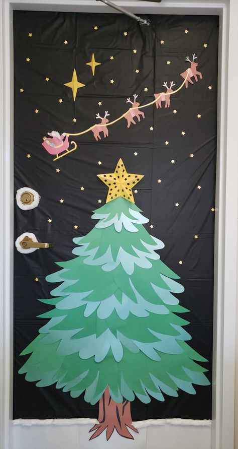 Classroom Paper Christmas Tree, Christmas Boards Ideas, Christmas Trees For Bulletin Boards, Christmas Tree Out Of Paper On Wall, Paper Tree Door Decoration, Christmas Tree Boards Bulletin, Christmas Tree Door Ideas For Classroom, School Christmas Tree Decorations, Paper Wall Christmas Tree Ideas