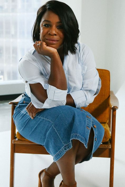 Watch Orange Is the New Black's Uzo Aduba Give INSPIRING Advice to Her 18-Year-Old Self Uzo Aduba, Hack My Life, Orange Is The New, Self Worth, Orange Is The New Black, New Black, Modest Fashion, Year Old, Orange