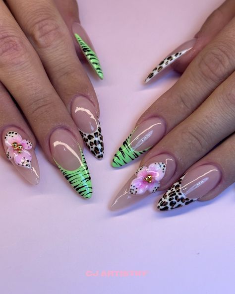 Getting hot in here @michela.cjartistry rocking tropical nails -———————— 💅🏼 CJ Set: Boujee AF design 🎨 Colour/System: Acrylic 🦸🏻‍♀️ Artist: @jadephamofficial 💎 Shape: Aldomdetto ⏰ Time:2.3 hours 🌜 Lasts: We recommend visits every 2-3 weeks 📍 Location: Granville, NSW 💻 Bookings: Link in Bio or DM 📲 Phone: 0490239494 -———————— #cjartistry #acrylic #acrylicnails #sydneynails #nailsalon #almondnails #coffinshape #squarenails #stilettonails #almondetto #naildesigns #longnails Tropical Nails, Acrylic Artists, Square Nails, Stiletto Nails, Almond Nails, Nail Salon, Long Nails, 3 Weeks, Acrylic Nails