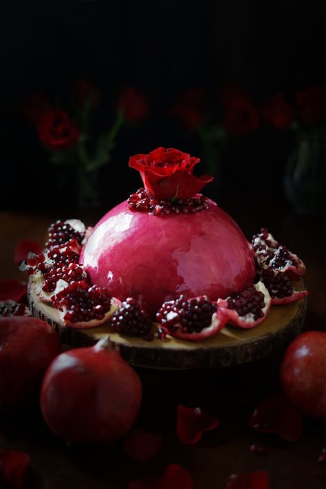 Hades Persephone Wedding, Banquet Desserts, Pomegranate Chocolate, Recipes Deserts, Senior Banquet, Glaze Cake, 2023 Recipes, Goddess Vibes, Mirror Glaze Cake