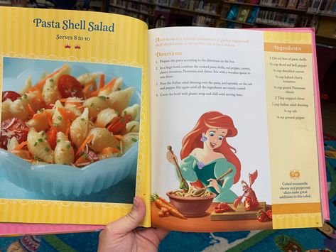 Disney Cookbook, Cartoon Recipe, Disney Movie Night Dinner, Disney Themed Food, Movie Food, Disney Foods, Entertaining Appetizers, Disney Dishes, Disney Inspired Food