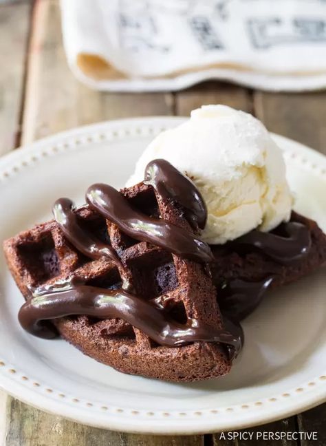 Brownie Belgium Waffles A La Mode - A Spicy Perspective Easy Belgian Waffle Recipe, Waffle Ideas, Brownie Waffles, Belgian Waffles Recipe, Waffle Iron Recipes, Belgium Waffles, Waffle Maker Recipes, Chocolate Chip Brownies, Maker Ideas