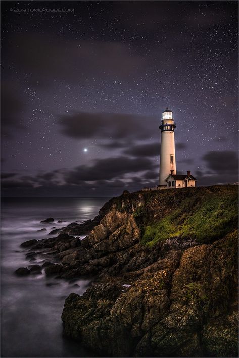 Pigeon Pt. Nightscape by TomGrubbe Beach Sculpture, Lighthouse Landscape, Halloween Live Wallpaper, Ideal Aesthetic, From Here To Eternity, Desktop Images, Nice Night, Nature Photography Flowers, Lighthouse Photos