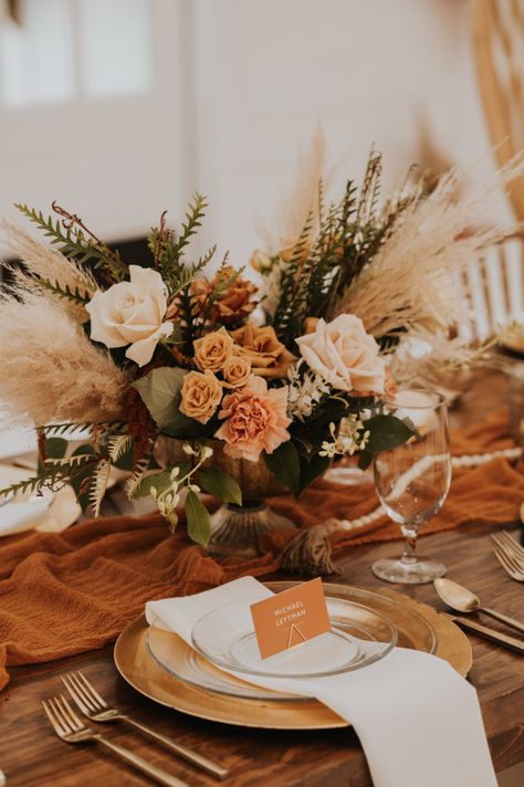 Boho Summer Wedding at The Rosemary Barn McKinney Texas Elegant Fall Dinner Party Decor, Rust Wedding Centrepiece, Terracotta Wedding Circle Table, Terracotta And Champagne Wedding Decor, Boho Rust Terracotta Wedding, Boho Summer Centerpieces, Boho Chic Summer Wedding, Boho Chic Table Centerpieces, Terra Cotta Boho Wedding