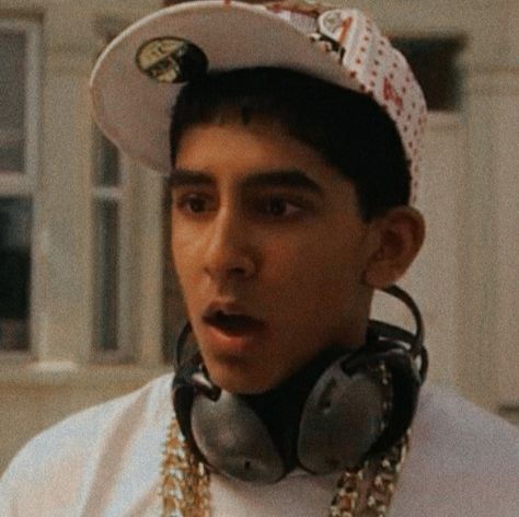 Anwar Kharral, Skins Generation 1, Skins Vibes, Skins Aesthetic, Dev Patel, Skins Uk, Smash Cake, Netflix Series, Movies Showing