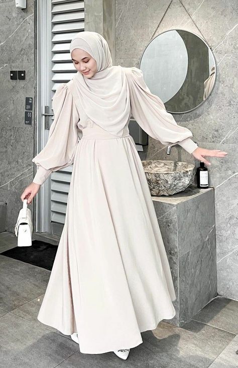 [AffiliateLink] 85 Muslim Fashion Dress Gowns Insights You Will Love Right Now #muslimfashiondressgowns Muslim Fashion Dress Gowns, Hijabi Gowns, Dress Muslim Modern, Dress Syari, Moslem Fashion, Dress Kondangan, Model Gamis, Mode Hijabi, Muslimah Dress