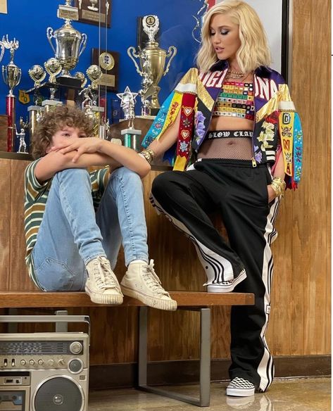 Wardrobe Breakdown: Gwen Stefani On Set Of 'Slow Clap' - Talking With Tami Gwen Stefani 2000s, Gwen Stefani No Doubt, Letter Jacket, Gwen Stefani Style, Gwen And Blake, Gwen Stefani And Blake, Colorful Jacket, 2000s Fashion Outfits, Gwen Stefani