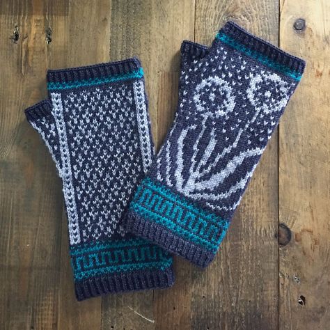 PDF Knitting Pattern Wishmaker Mitts - Etsy Canada Stranded Knitting Patterns, Knitted Mittens, Fair Isle Knitting Patterns, Fair Isles, Fingerless Mitts, Hat Patterns, Mittens Pattern, Pdf Knitting Pattern, Fair Isle Knitting