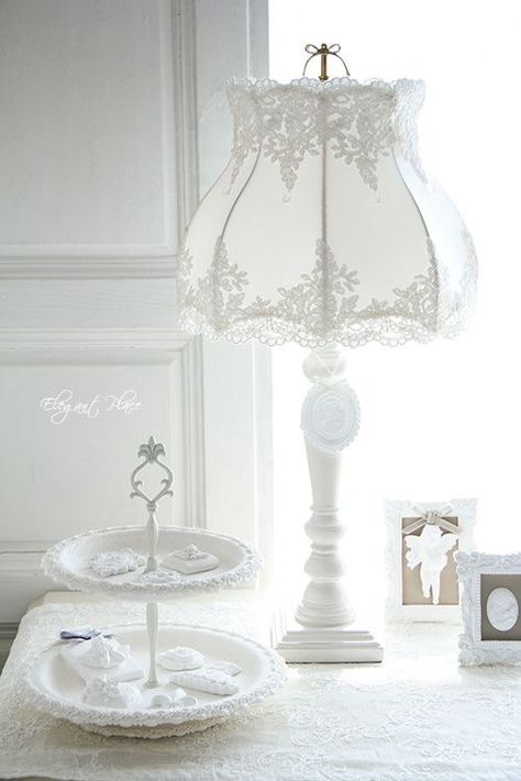 Lace Lampshade, Lace Lamp, Elegant Place, Shabby Chic Decor Bedroom, Shabby Chic Lamp Shades, Elegant Lamp, Baroque Decor, Lampshade Makeover, Shabby Chic Antiques