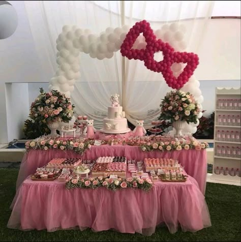 15 Party Ideas Quinceanera, Bolo Da Hello Kitty, Hello Kitty Baby Shower, Hello Kitty Birthday Theme, Hello Kitty Wedding, Hello Kitty Theme Party, Dresses Emerald Green, Sweet 15 Party Ideas Quinceanera, Hello Kitty Birthday Cake