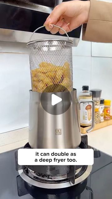 OliviaFinds on Instagram: "You need to fry your fries like THIS 🤩" Kitchen Gadgets Unique, Amazon Kitchen Gadgets, Kitchen Must Haves, Household Essentials, Kitchen Tools, Kitchen Gadgets, Kitchen Accessories, Things To Buy, Gadgets