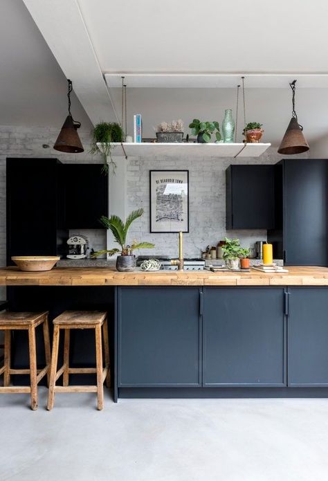 Concrete kitchen floors in modern blue kitchen Concrete Kitchen Floors, Concrete Kitchen Floor, Tall Cabinets, Kitchen Floors, Industrial Style Kitchen, London Kitchen, Dark Kitchen, Concrete Kitchen, Decorative Ideas