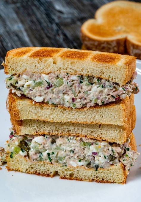 tuna salad sandwich ingredients Easy Tuna Salad Sandwich, Tuna Ideas, Sassy Sandwiches, Subway Tuna, Best Tuna Sandwich, Tuna Salad Sandwich Recipe, Tuna Salad Recipe Easy, Tuna Fish Sandwich, Easy Tuna Salad