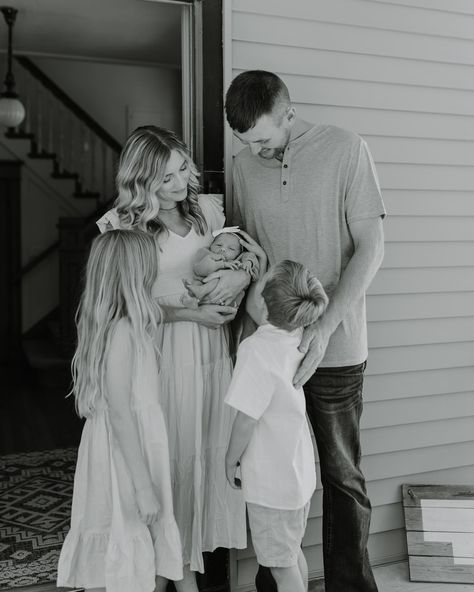 I got to capture my sister’s family photos this past weekend and I’m so so in love with how they turned out. Here’s a black and white photo dump of CUTENESS 🖤🤍 So In Love, White Photo, My Sister, Photo Dump, A Black, Family Photos, In Love, Turn Ons, Black And White