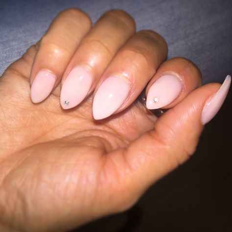 Infatuated with my #nails!! #short #stilleto #delicate #simple #details Pink Short Stiletto Nails, Stiletto Nails Designs Short, Short Claw Nails, Short Stiletto Nails, Stiletto Nails Short, Short Stiletto, Sweet Nails, Navy Nails, Nails Trend