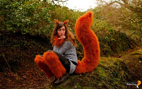 Lots of inspiration, diy & makeup tutorials and all accessories you need to create your own DIY Squirrel Costume for Halloween. Diy Squirrel Costume, Squirrel Costume, Wolf Tail, Costume Accessories Diy, Squirrel Tail, Tamamo No Mae, Fox Dog, Fox Squirrel, Squirrel Girl