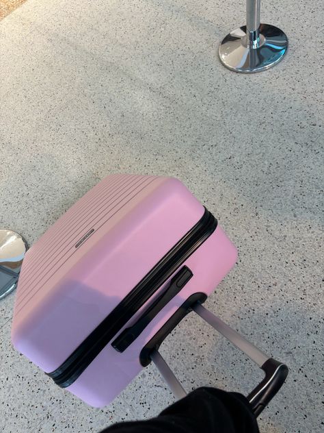 pink suitcase vacation holiday aesthetic airport travel party vlog Pink Suit Case Aesthetic, Travel Suitcase Aesthetic Airport, Pink Suitcase Aesthetic Airport, Pink Airport Aesthetic, Pink Luggage Aesthetic, Pink Suitcase Aesthetic, Travel Pink Aesthetic, Suitcases Aesthetic, Packing Suitcase Aesthetic