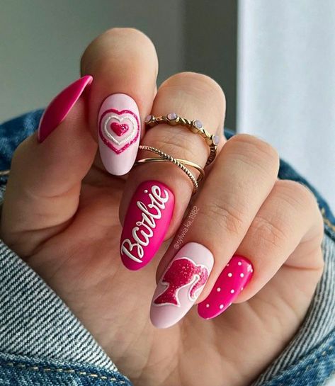 Barbie Theme Nails, Barb Nails, Barbie Themed Nails, Barbie Nails Design Ideas, Nail Barbie, Monochromatic Nails, Nails Fancy, Barbie Cosplay, Barbie Nail