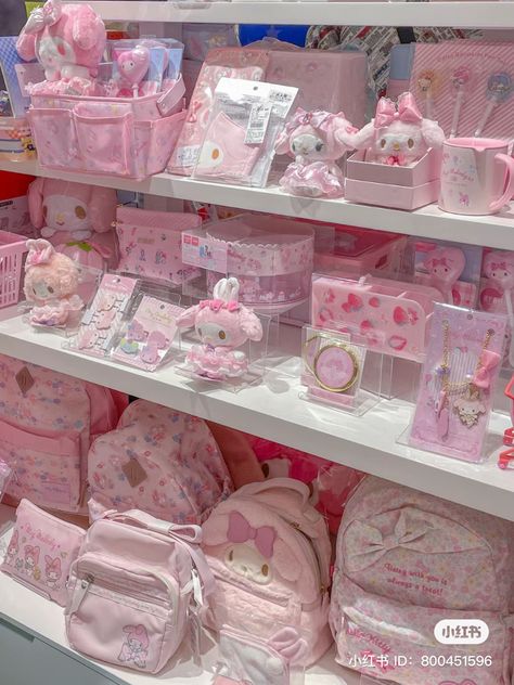 sanrio my melody Cute Pink Things, Roomdecoration Aesthetic, Sanriocore Aesthetic, Sanrio Room Decor, Sanrio Room, Kawaii Outfit Ideas, Sanrio Store, Sanrio Pink, Cute School Stationary