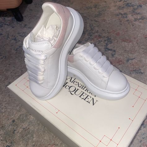 Toddler Girl Alexander Mcqueen Sneakers. Brand New, Never Worn. Size 27. White Alexander Mcqueen Sneakers, Shoes Alexander Mcqueen, Alexander Mcqueen Oversized Sneaker, Girl Sneakers, Mcqueen Shoes, Alexander Mcqueen Sneakers, Mcqueen Sneakers, Alexander Mcqueen Shoes, All Nike Shoes