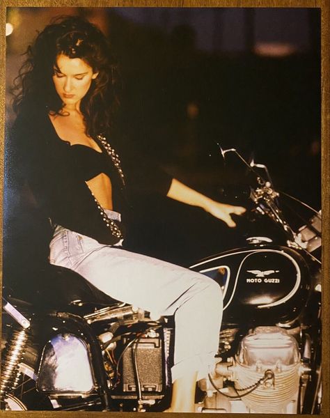 Celine Dion 90s, 90s Aesthetic, Cute Wallpaper For Phone, Riding Motorcycle, Celine Dion, Iconic Women, Famous People, Heavy Metal, Music Artists