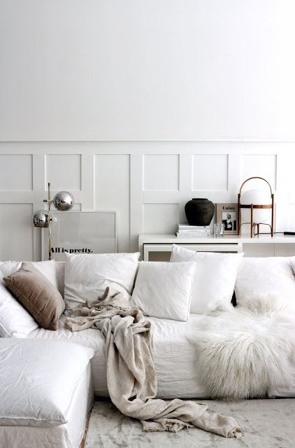 Interior Boho, Interior Vintage, Amber Interiors, Estilo Art Deco, White Furniture, White Houses, Design Living, White Interior, Cheap Home Decor