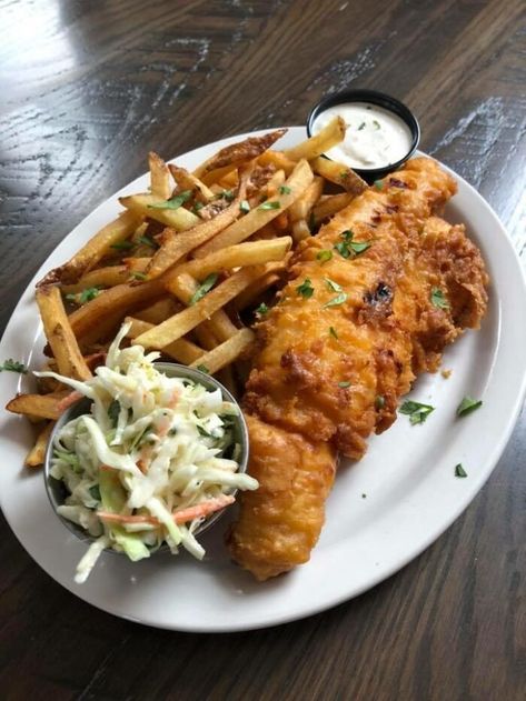 Here you'll find all your classic pub favorites, from fish and chips... Bar Snacks Pub, Gastro Pub, Pub Grub, American Burgers, Village Inn, Bar Food, Bacon Jam, Southern Fried Chicken, Bad Apple