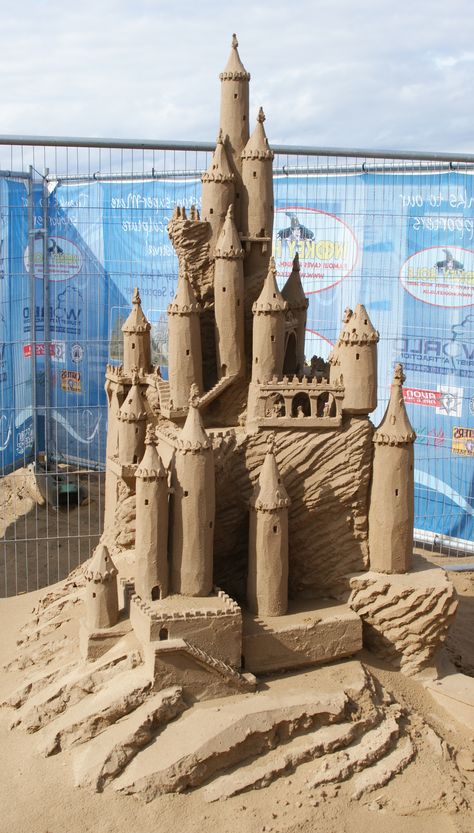 Sand Projects, Thanksgiving Inspiration, Sand Sculptures, Rail Car, Big Art, Sand Art, Sand Castle, Happy Thanksgiving, Fairy Garden