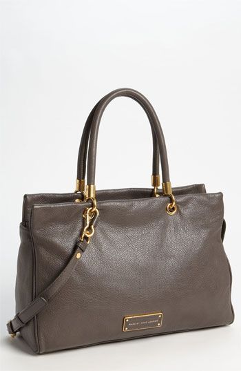 ===> http://www.brand-handbags.net <===More Gorgeous Handbag Collections -Marc By Marc Jacobs: Too Hot to Handle Tote Women Fashion Photography, Vintage Inspired Handbags, Brushed Gold Hardware, Too Hot To Handle, Ladies Accessories, Bag Obsession, Girly Stuff, Chanel Bags, Perfect Bag