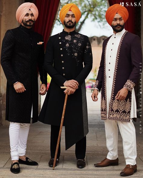 Sardar Groom Outfit, Punjabi Engagement Outfit Ideas, Sherwani For Grooms Brother, Punjabi Groomsmen Outfits, Sikh Groom Outfit, Punjabi Groom Outfit, Honey Outfits, Brothers Outfits, Sikh Groom