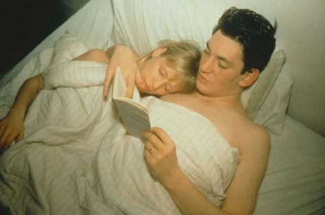 Fraenkel Gallery su Instagram: "Nan Goldin, Patrick and Teri reading Baudelaire, NYC, 1987⁠ ⁠ Happy Friday! 💝" Older Man Younger Woman Couples, Nan Goldin, Woman Aesthetic, Older Man, Love Languages, I Need You, Photo Book, Couple Photos, In This Moment