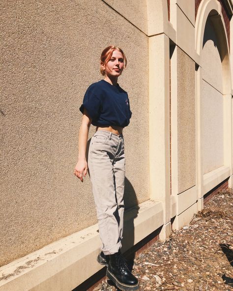 corduroy, doc martens, cute photoshoot Cute Photoshoot, Little Outfits, Doc Martens, Fashion Inspo Outfits, Mom Jeans, Khaki Pants, Floating, Outfit Ideas, Fashion Inspo