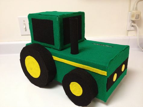 Surprise tractor boer boerin Diy Valentines Box, Valentine Boxes For School, Kids Valentine Boxes, Pinterest Valentines, Valentine Card Box, Monster Valentines, Valentine Boxes, Valentine Mailbox, Valentine Treat