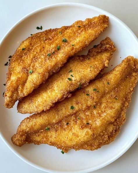 Fish Fried, Fish Fillets, Fast Foods, Food Tasting, Fish Fillet, Fried Fish, Fish And Chips, The Fish, Candy Recipes