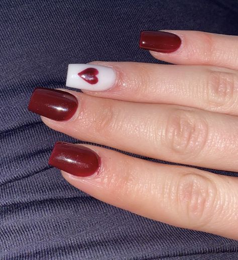 Acrylic Heart Nails, Cute Red Nails, Red Coffin, Fingernails Painted, Red And White Nails, Hoco Nails, Nail Piercing, Dark Red Nails, Cute Simple Nails