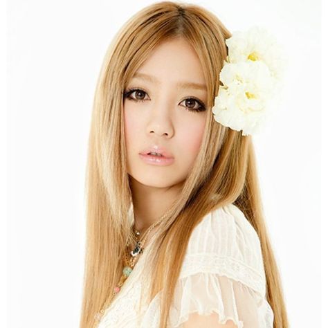 Hime Kaji, Gyaru Makeup, Gyaru Fashion, Jairzinho, Last Fm, Cute Makeup, Makeup Lover, Hair Inspo, Pretty People