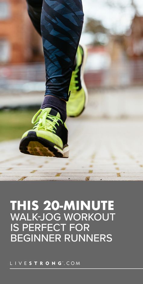 20-minute walk-jog interval workout perfect for beginner runners. Get started running in just 20 minutes and improve speed, stamina and endurance. Run Walk Intervals, Running Plans, Starting Running, Jogging For Beginners, Runner Tips, Sprint Triathlon, Jogging Workout, Interval Running, Beginner Runner