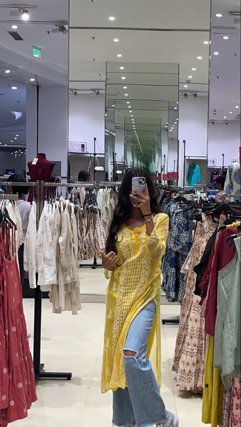 Girl In Kurti Aesthetic, Wide Leg Jeans With Kurti, Yellow Kurti With Jeans, Chikenkari Dress Ideas Kurti, Blue Kurti Outfit, Long Kurta With Jeans, Kurti With Jeans Aesthetic, Chikankari Kurta With Jeans, Chikankari Kurti With Jeans