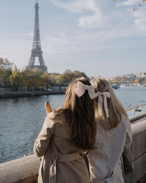 Grace Shadrack, Emily In Paris Aesthetic, Home Sanctuary, Parisian Architecture, Parisian Aesthetic, Paris Dream, Paris Vibes, Fotos Ideas, Parisian Life