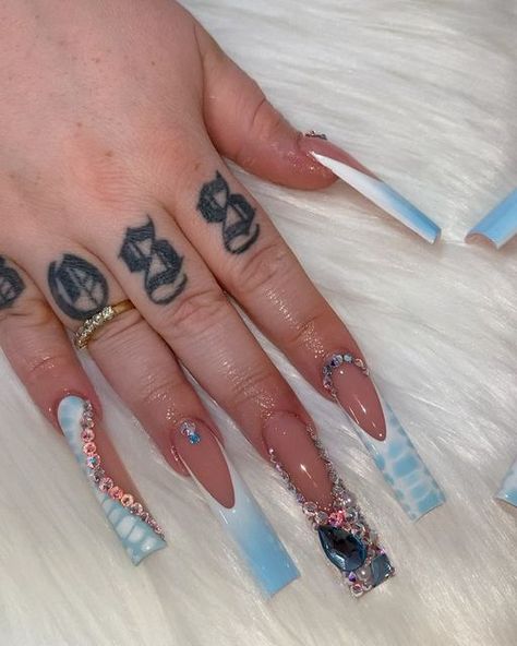 𝓑𝓪𝔂 𝓐𝓻𝓮𝓪 𝓝𝓪𝓲𝓵 𝓣𝓮𝓬𝓱 🎀 on Instagram: "🦋🦋🦋  - - - - Inspo: @holycitynails 🦋 @bluestreakcrystals serinity Ab and aquamarine crystals dc: RUBY" Mylar Nails, Super Cute Nails, Blue Acrylic Nails, Baddie Nails, Colored Acrylic Nails, Glow Nails, Classy Acrylic Nails, Pretty Gel Nails, Long Square Acrylic Nails