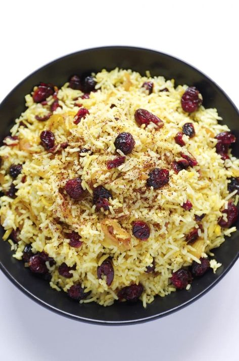 Persian Cranberry Rice Pilaf is bursting with saffron flavors coupled with the tart of cranberries. Cranberry Rice, Pizza Pasta Casserole, Chinese Lemon Chicken, Donut Hole Recipe, Baked Goat Cheese, Cheesy Breadsticks, Lemon Chicken Recipe, Pasta Casserole, Rice Pilaf