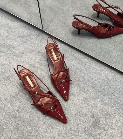 Miu Miu Kitten Heels, Miu Miu Heels, Luxury Heels, Trendy Heels, Dresses Casual Winter, Bold Accessories, Red Heels, 가을 패션, Dream Shoes