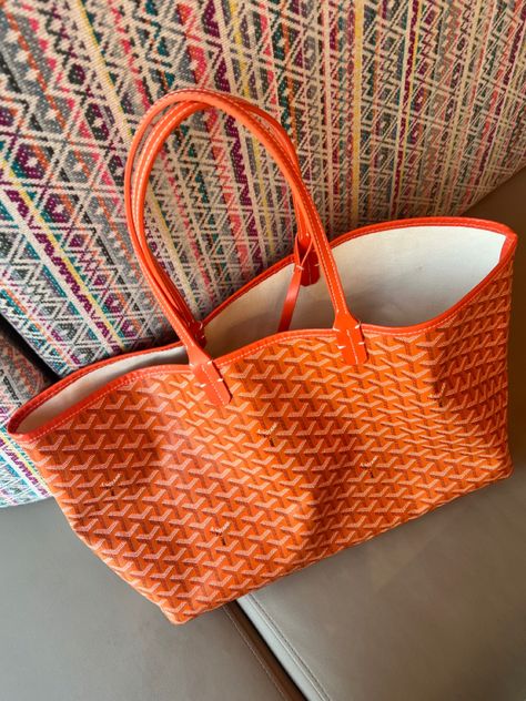 Orange Goyard Bag, Orange Goyard, Goyard Bag Price, Bag Goyard, Goyard Tote Bag, Tote Bag Outfit, Goyard Tote, Orange Tote Bags, Purse Collection