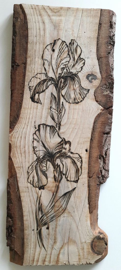 Wood Art Projects, Wood Burning Patterns, Flowers Black, Iris Flowers, Pyrography, Wood Burning, Journal Ideas, Wood Art, Peonies