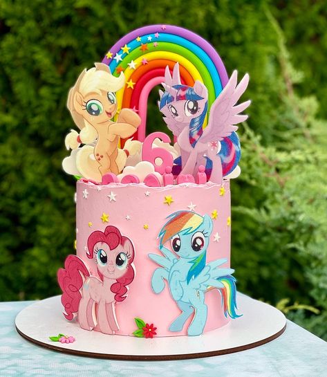 Pony Cake Topper Printable, My Little Pony Birthday Party Cake, My Lil Pony Cake, Pony Cake Design, My Little Pony Cake Ideas, Tort Unicorn, Mlp Cake, My Little Pony Birthday Cake, Unicorn Cake Design