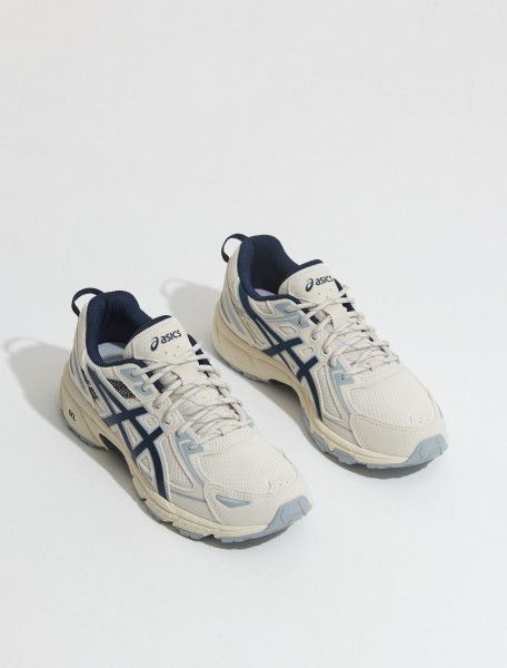 Asics Aesthetic, Aesthetic Sneakers, Asics Sportstyle, Pretty Shoes Sneakers, Shoe Wishlist, Asics Sneakers, Stil Inspiration, Hype Shoes, Shoe Inspiration