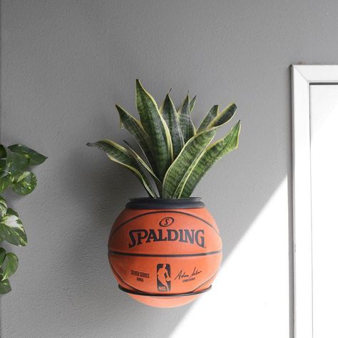 Basketball Planter, Basketball Room, Planter Wall, Cool Room Decor, Wall Holder, Future Apartment Decor, Desktop Stand, Room Deco, Apartment Decor Inspiration