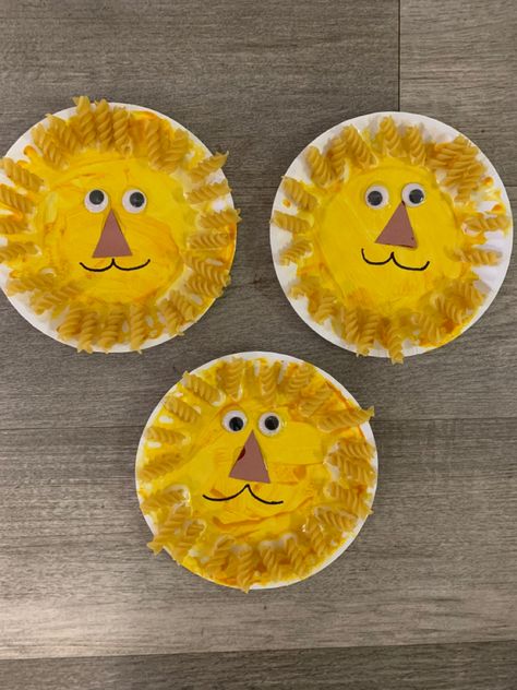 Pasta Crafts For Preschoolers, Lion Craft For Preschool, Animals Crafts For Preschoolers, Lion Crafts For Preschoolers, Lion Activities For Toddlers, Lion Crafts For Toddlers, Lion Craft Kindergarten, Lion Mask Craft, Lion Craft Preschool