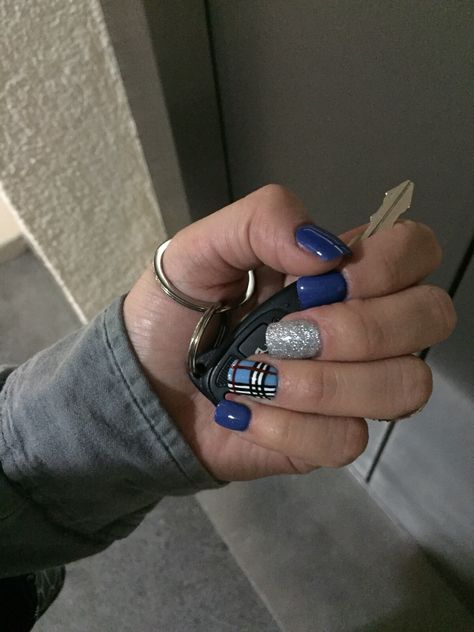 Nails style burberry blue Blue Burberry Nails, Burberry Nails, Plaid Nails, Class Ring, Burberry, Plaid, Nails, Blue