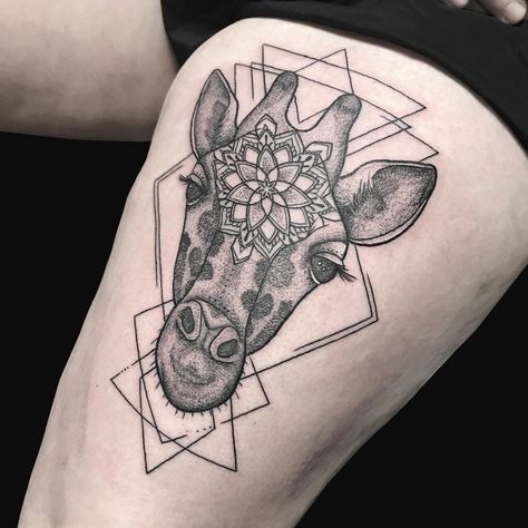 Geometric Giraffe Tattoo, Louise Tattoo, Giraffe Mandala, Mandala Thigh Tattoo, Giraffe Tattoo, Thigh Tattoo Ideas, Girl Thigh Tattoos, Tattoo Artists Near Me, Mandala Tattoos